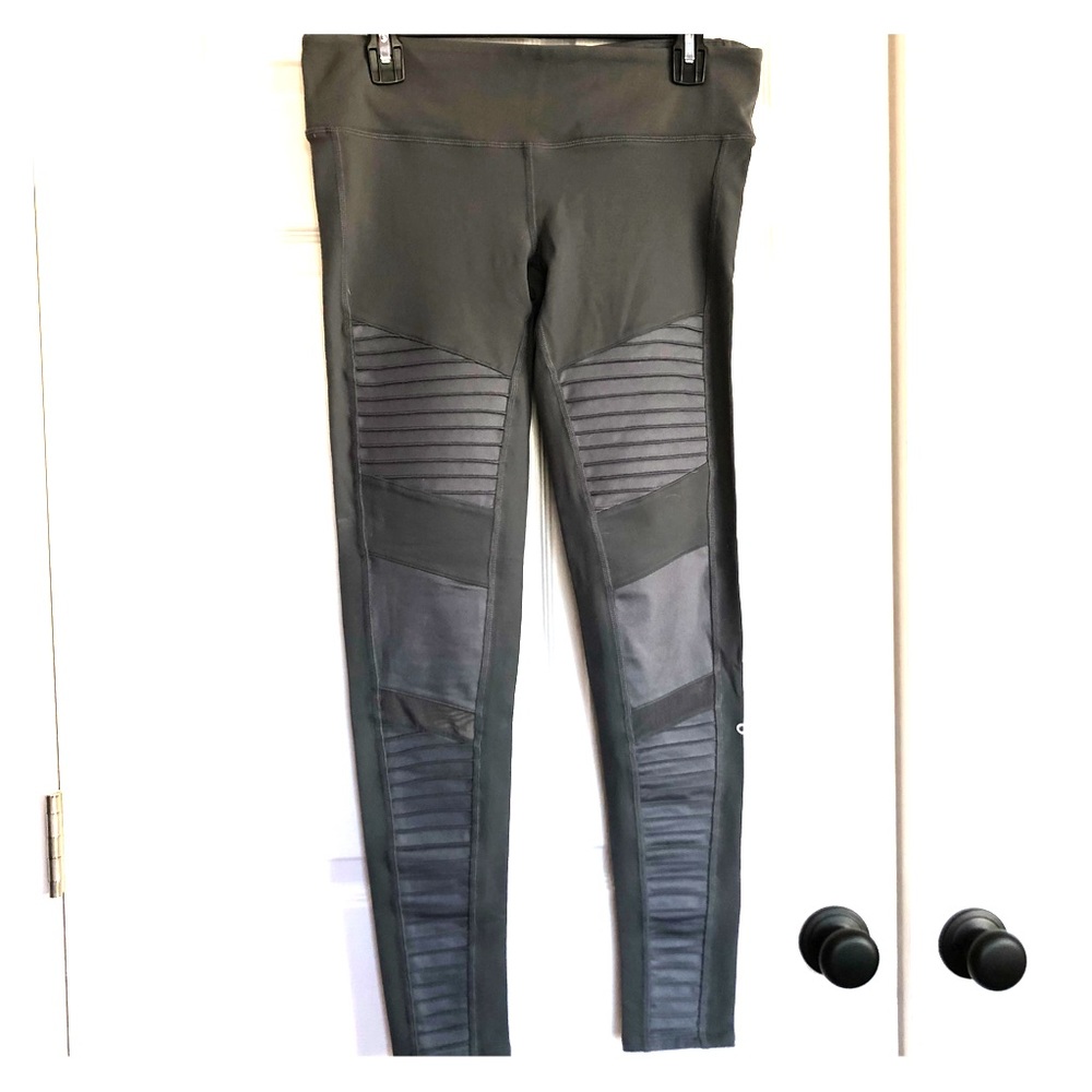 Alo Yoga Women’s Moto Leggings - NWOT